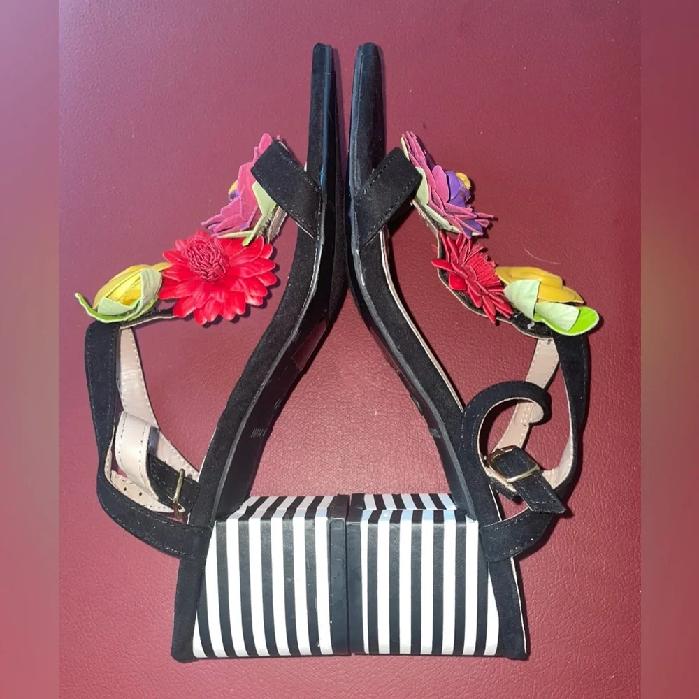 Betsey Johnson Black Sandals with Colorful Floral Accents - Picture 10 of 12